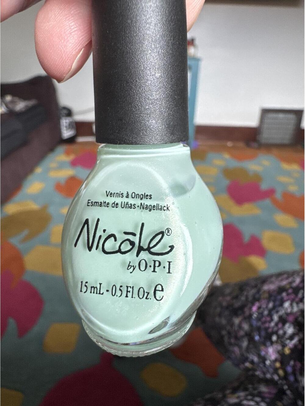 Nicole by OPI Hint of Mint NI286 Discontinued Mint Green Shimmer Nail Polish